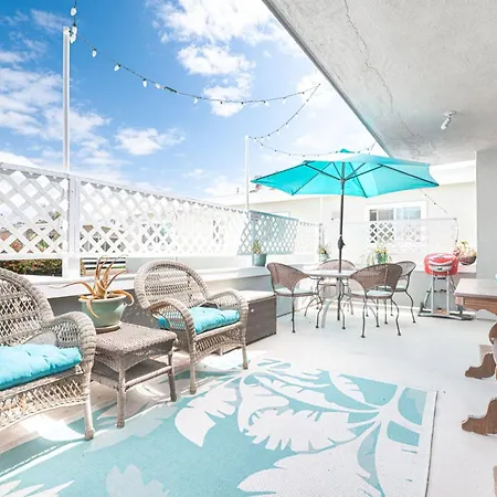 Affordable 2Br In Central Location Walk To Beach Dining By Beachview Rentals